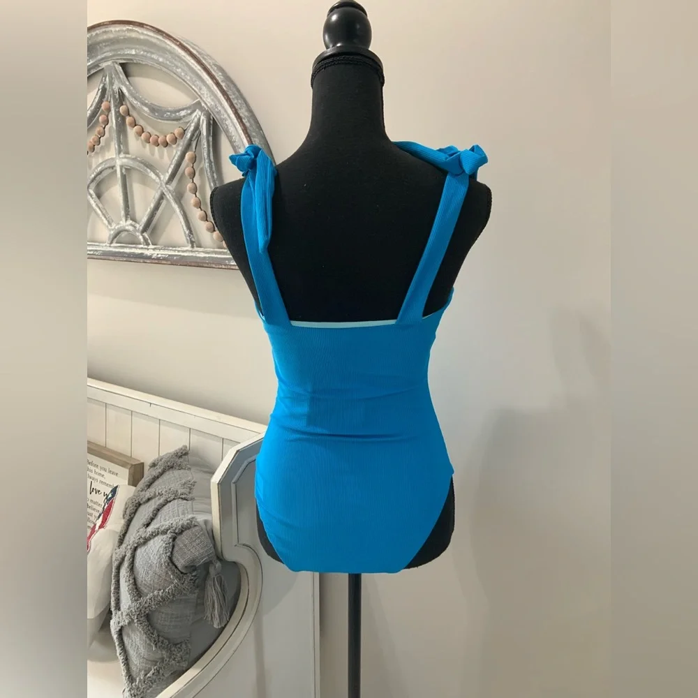 Beach Riot Women's Sydney One-Piece Swimsuit- Size M- BNWT - Picture 5 of 8